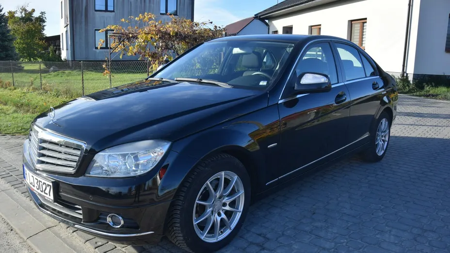 MERCEDES-BENZ C Klasa -