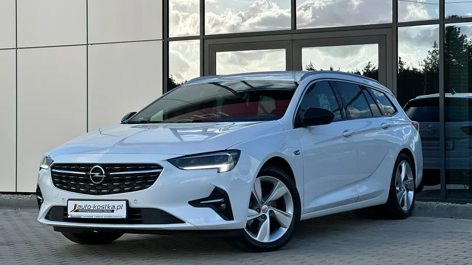 OPEL Insignia -