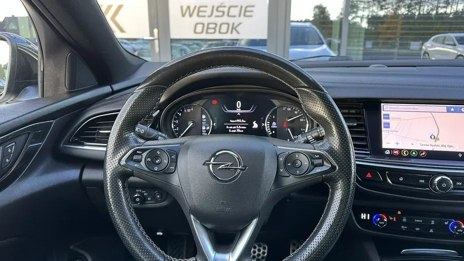 OPEL Insignia -