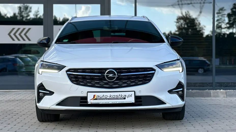 OPEL Insignia -