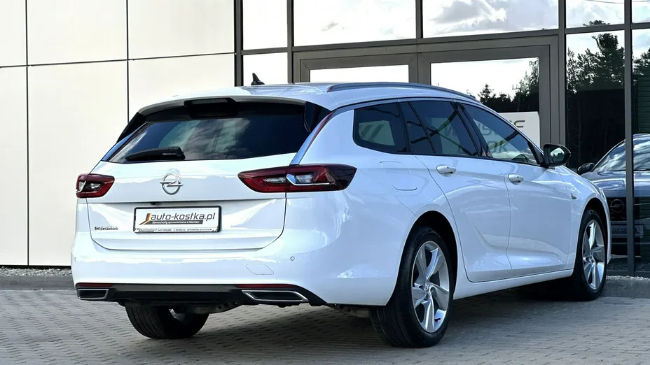 OPEL Insignia -
