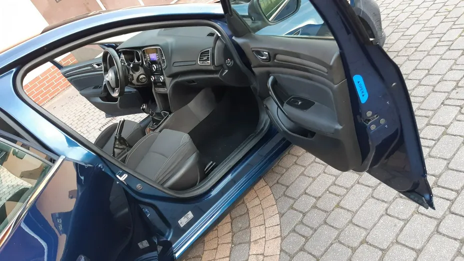 RENAULT Megane -