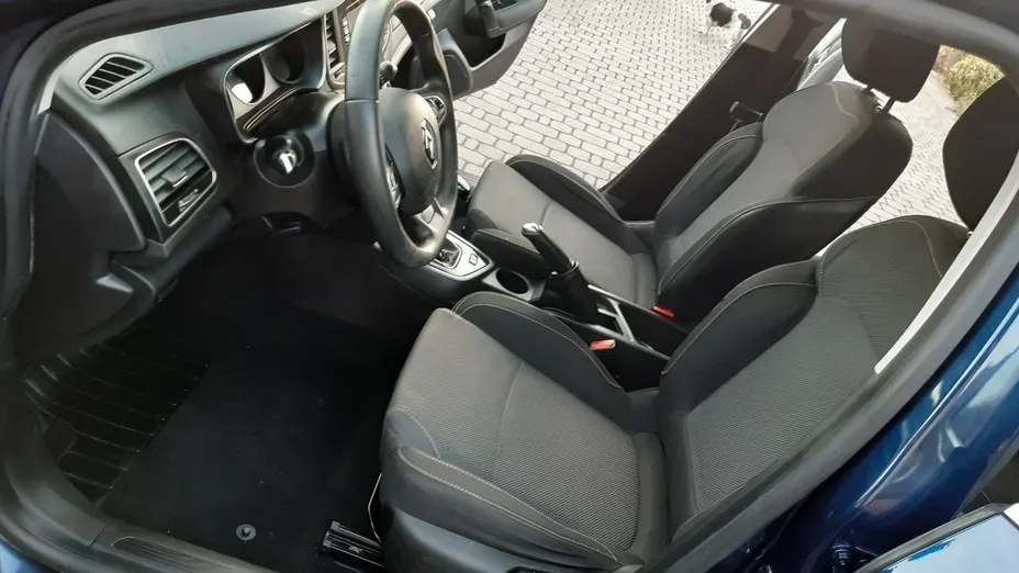 RENAULT Megane -