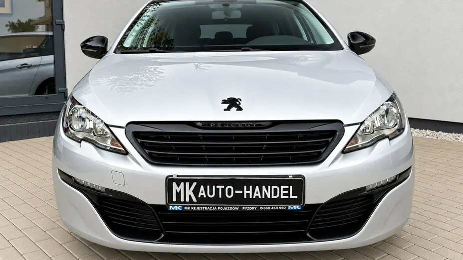 PEUGEOT 308 -