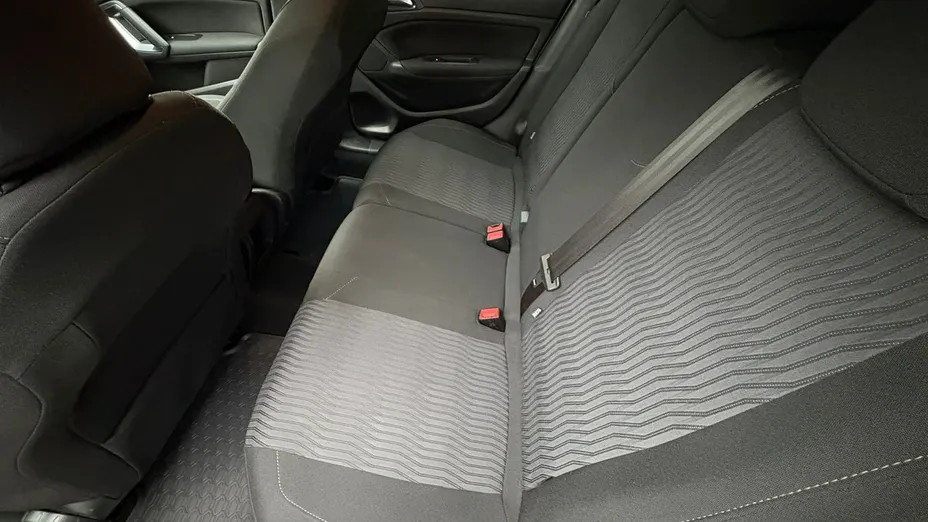 PEUGEOT 308 -
