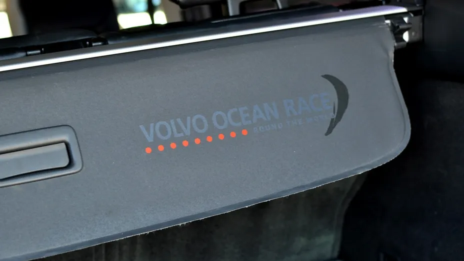 VOLVO XC60 -