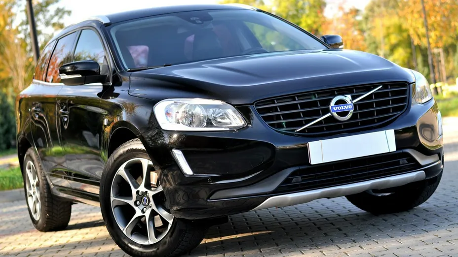 VOLVO XC60 -