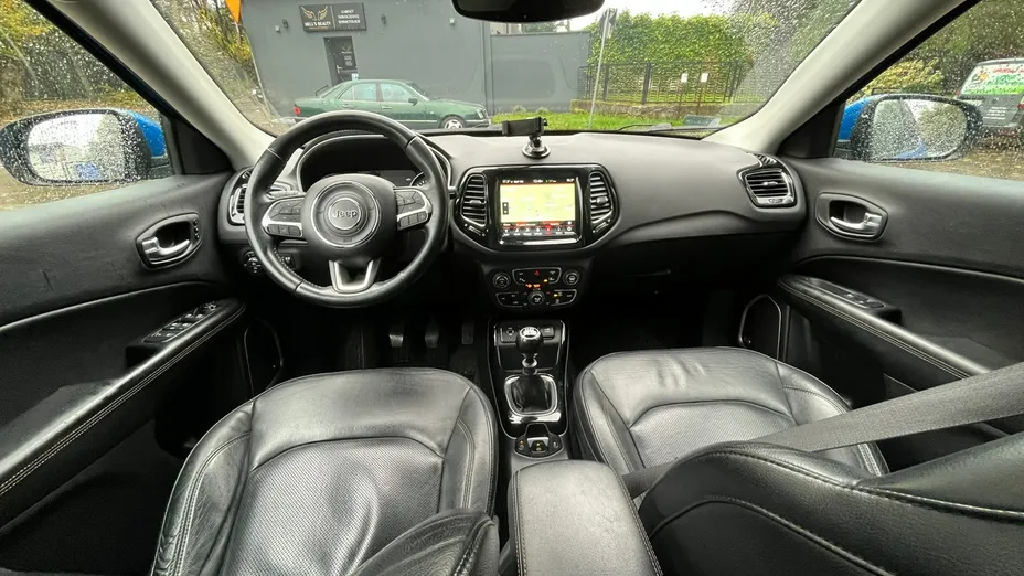 JEEP Compass -