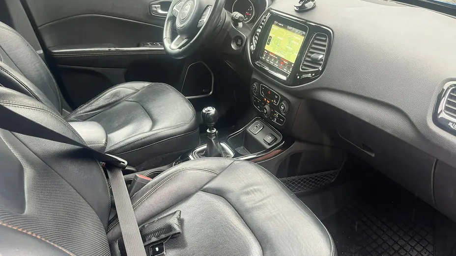 JEEP Compass -