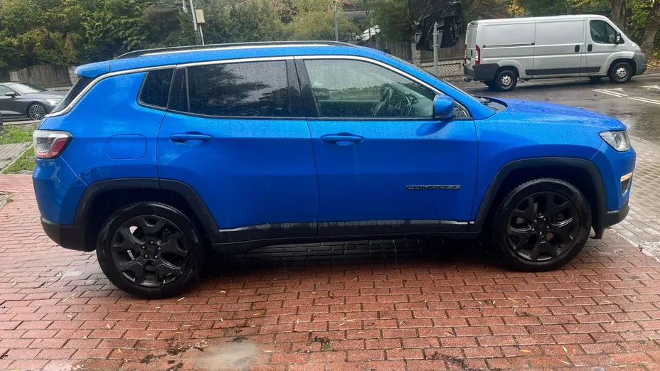 JEEP Compass -
