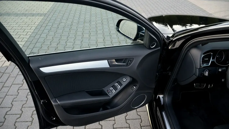 AUDI A4 Avant -