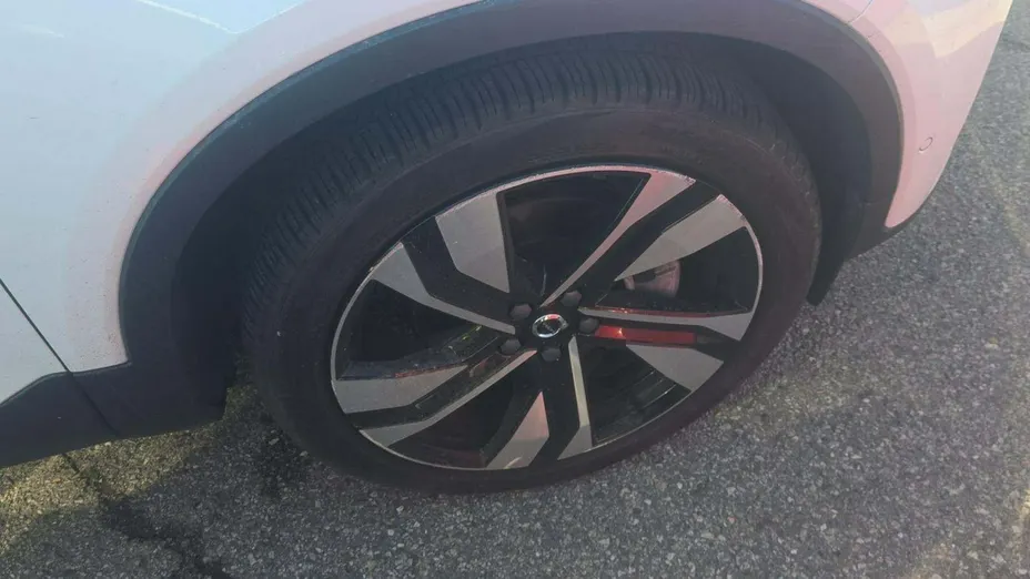 VOLVO XC40 -
