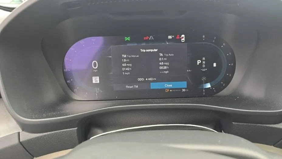 VOLVO XC40 -
