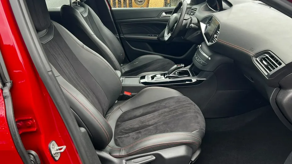 PEUGEOT 308 -