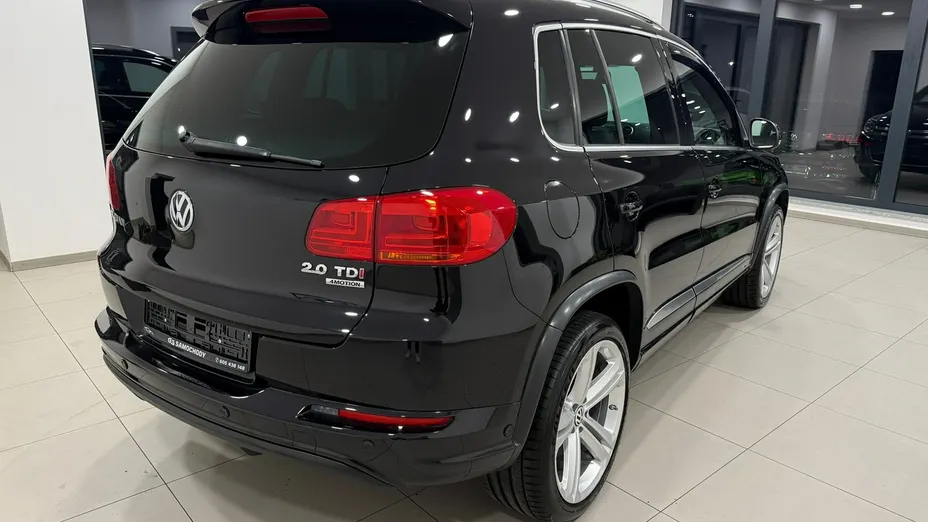 VOLKSWAGEN Tiguan -