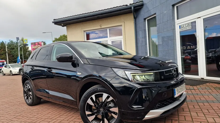 OPEL Grandland X -