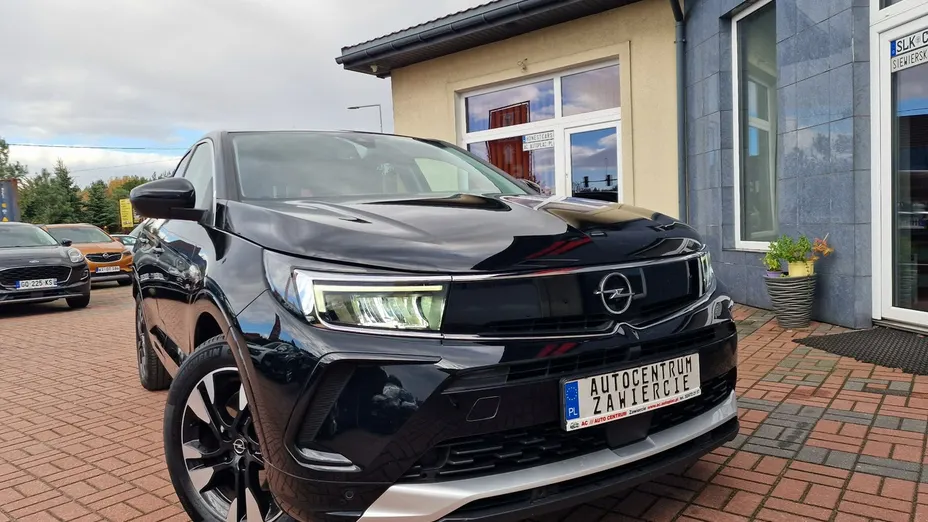 OPEL Grandland X -