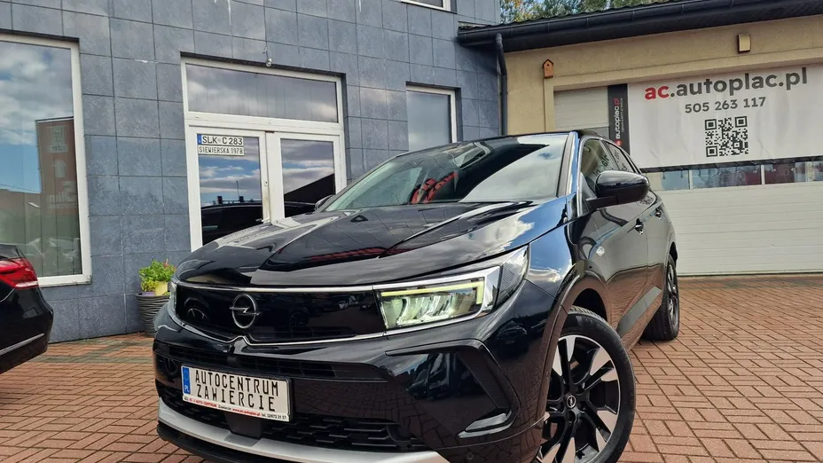 OPEL Grandland X -