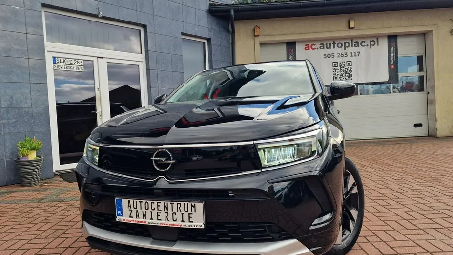 OPEL Grandland X -