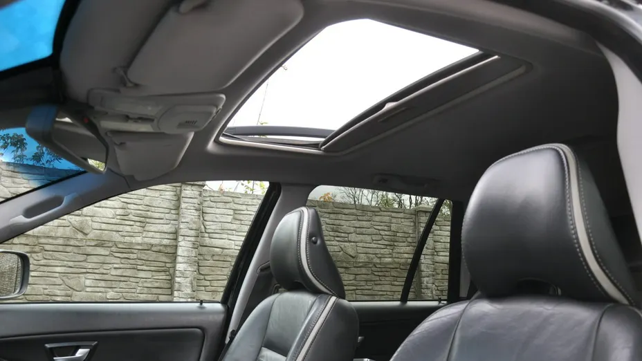 VOLVO XC90 -