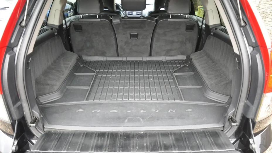 VOLVO XC90 -