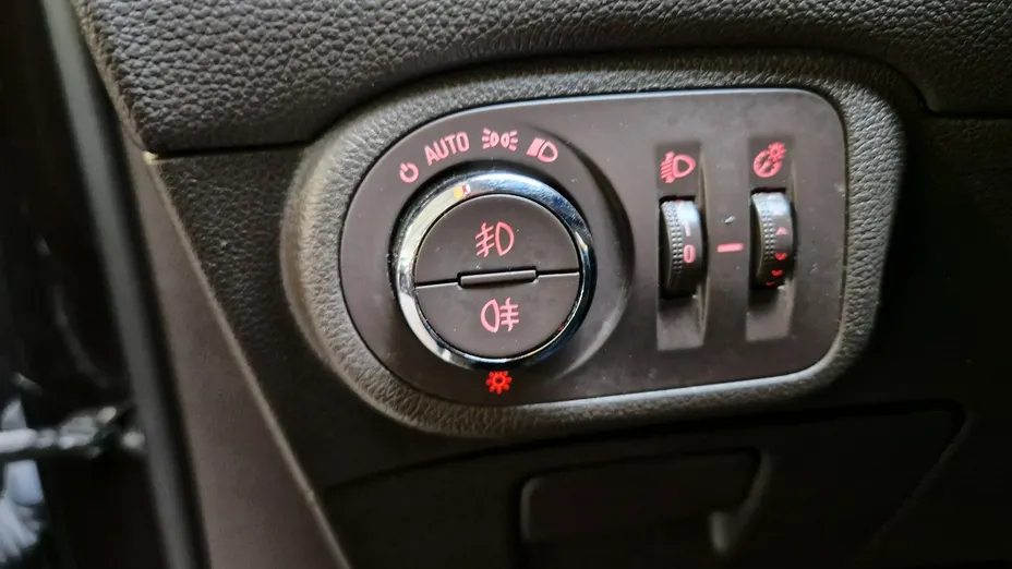 OPEL Zafira -