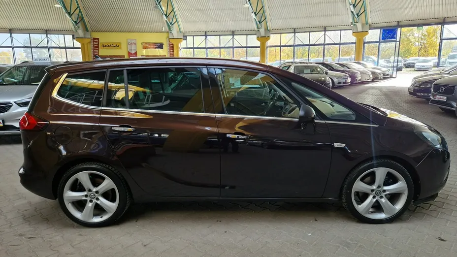 OPEL Zafira -