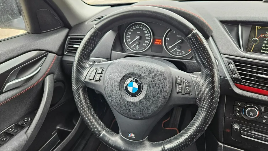 BMW X1 -