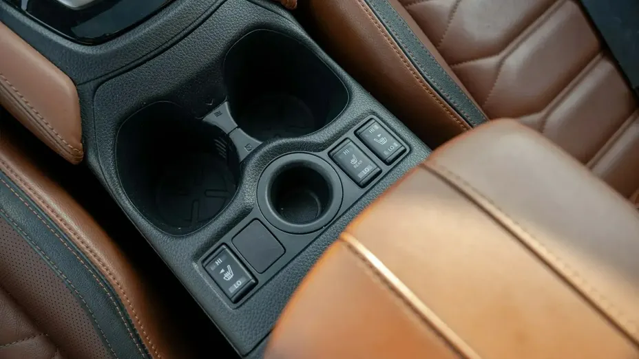 NISSAN X-Trail -