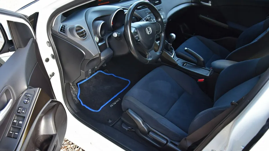 HONDA Civic -