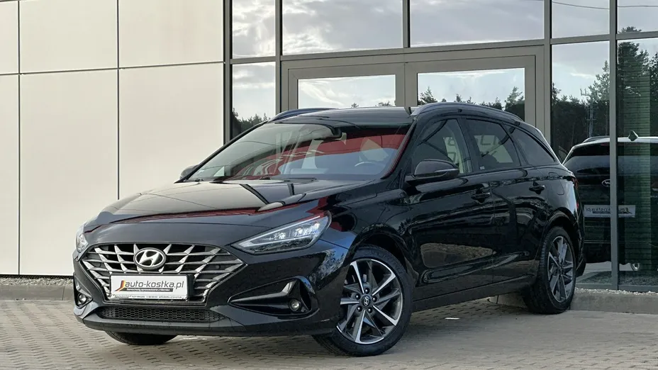 HYUNDAI i30 -