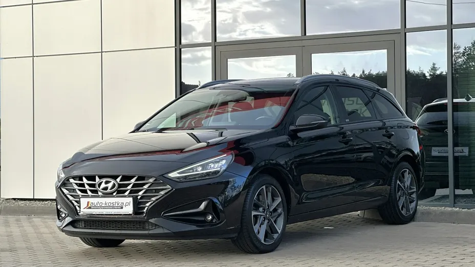 HYUNDAI i30 -