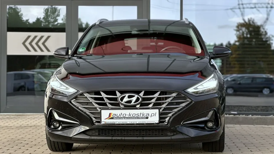 HYUNDAI i30 -