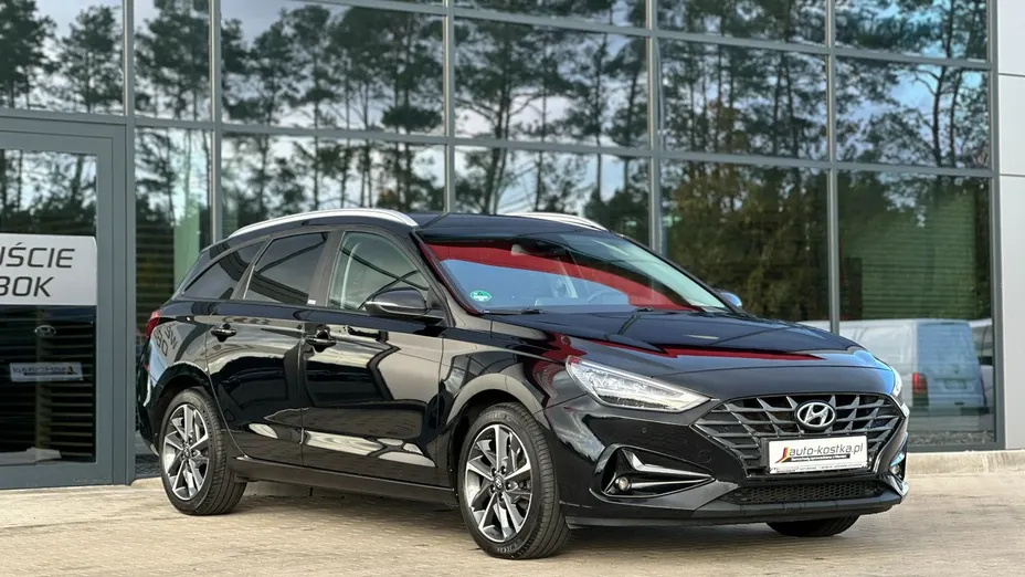 HYUNDAI i30 -