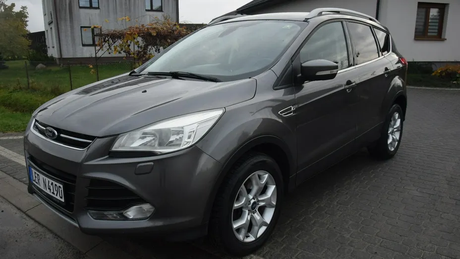 FORD Kuga -