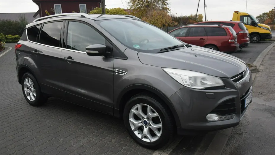 FORD Kuga -