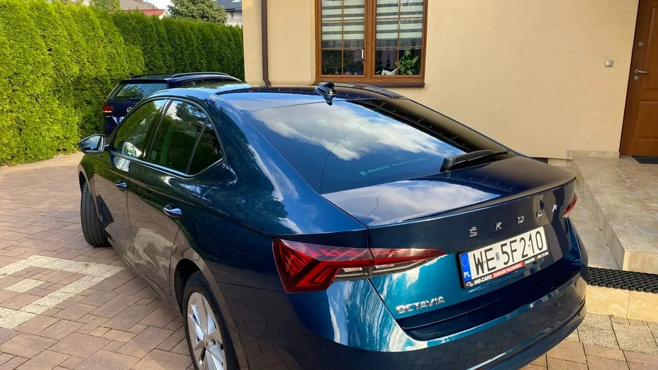 SKODA Octavia -