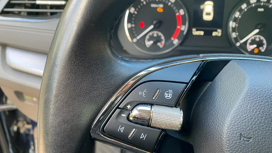 SKODA Octavia -