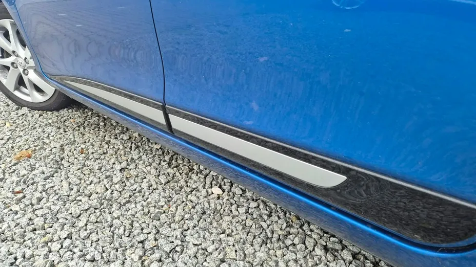 TOYOTA Yaris -
