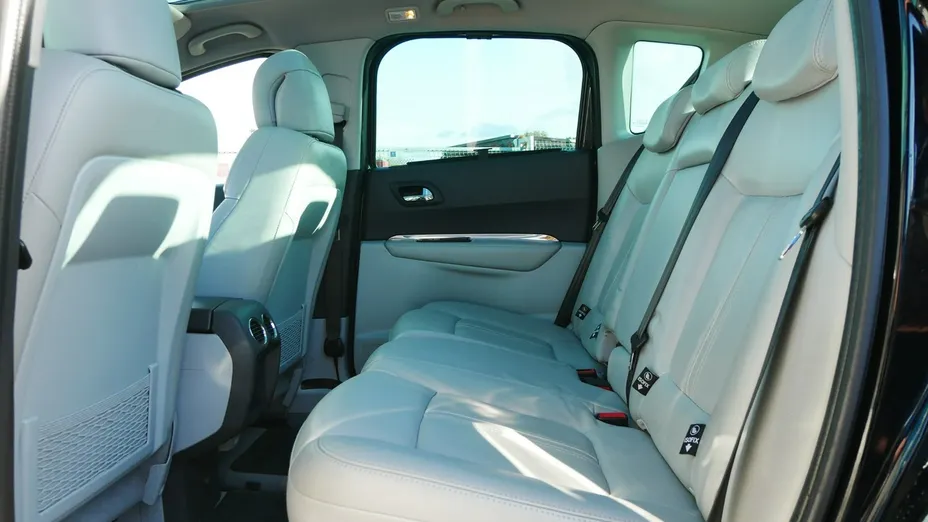 PEUGEOT 3008 -