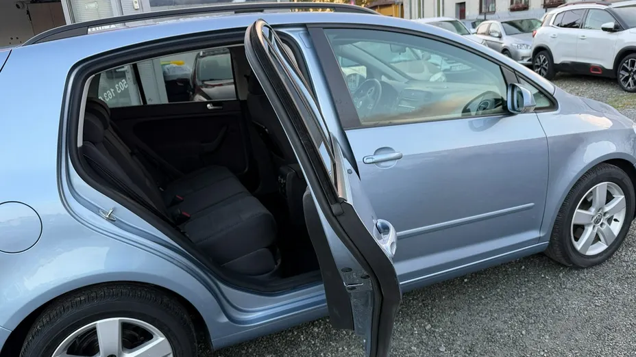 VOLKSWAGEN Golf Plus -