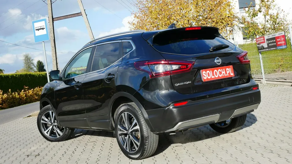 NISSAN Qashqai -