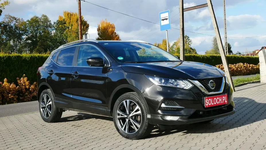NISSAN Qashqai -