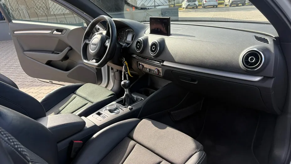 AUDI A3 Sportback -