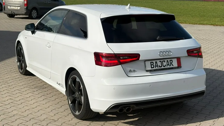 AUDI A3 Sportback -