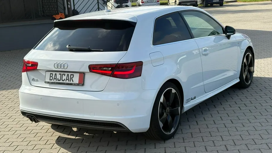 AUDI A3 Sportback -