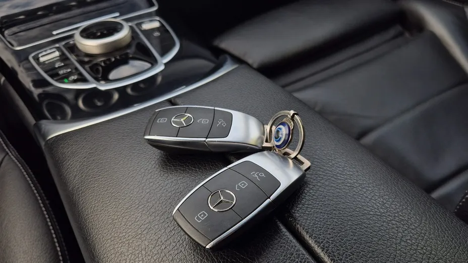 MERCEDES-BENZ C Klasa -