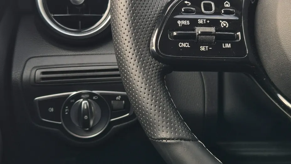 MERCEDES-BENZ C Klasa -