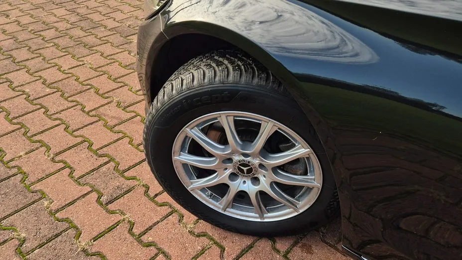 MERCEDES-BENZ C Klasa -