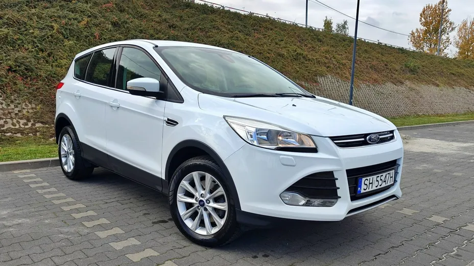 FORD Kuga -